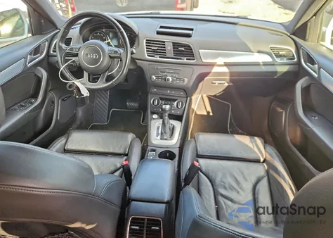 2018 Audi Q3 Premium Plus z USA, uszkodzony, nr VIN WA1HCCFSXJR008442